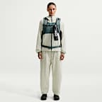 Chamarra con protección contra los rayos UV para mujer Nike ACG "Five Towers"