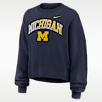 Sudadera de cuello redondo sin cierre universitaria Nike para mujer Michigan Phoenix Arch
