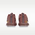 Book 2 x Chevy basketbalschoenen