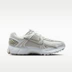Nike Zoom Vomero 5 女鞋 (具反光裝飾)