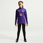 Playera de entrenamiento de futbol Kobe de tejido Knit Dri-FIT del FC Barcelona visitante Strike para niños talla grande