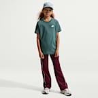 Playera para niños talla grande Nike Sportswear