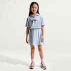 Vestido de manga corta para niños talla pequeña Nike Tennis Lifestyle