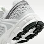 Nike Vomero 5 Younger Kids' Shoes with Reflective Design Accents