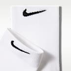 Skarpety do biegania mikro Nike Run o średniej grubości (1 para)