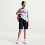 Playera para niños talla grande Nike Sportswear