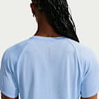 Playera de correr de manga corta Aero-FIT para mujer Nike Swift