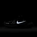 나이키 V2K 런 반사 디자인 액센트 여성 신발