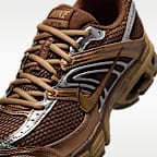 Tenis con detalles reflejantes para mujer Nike Air Max Moto 2K