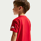 Playera con gráfico infantil Nike
