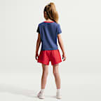 Conjunto de playera y shorts Crossover Dri-FIT para niños talla pequeña Nike