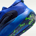 Nike IsoFly Big Kids' Basketball Shoes