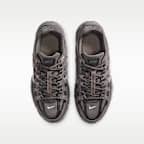 รองเท้าเด็กโต Nike P-6000