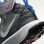 Tenis con detalles reflejantes para niños de preescolar Nike Terrascout