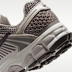 Nike Vomero 5 Older Kids' Shoes with Reflective Design Accents