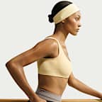 NikeSKIMS Sport-BH mit nahtlosem Rippmaterial und Mikro-U-Ausschnitt