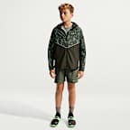 Chamarra Repel con protección contra los rayos UV para niños talla grande Nike Miler