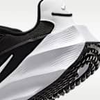 Nike Aura Edge Women's Shoes