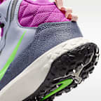 Botas para niños grandes con detalles reflejantes Nike Terrascout