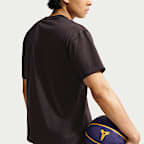 Kobe 男款 Nike Dri-FIT 籃球 T 恤