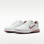 Nike Victory Tour 4 golfcipő