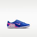 Nike Jr. Mercurial Vapor 16 Club Younger Kids' IC Low-Top Football Shoes