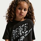 Nike T-Shirt mit Animal-Print für jüngere Kinder