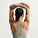 나이키 젠비 여성 라이트 서포트 스포츠 브라 탱크