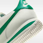 รองเท้าผู้ชาย Nike Cortez Leather