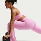 Leggings acampanados de tiro alto sin costura delantera para mujer Nike Zenvy