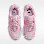 Tenis con detalles reflejantes para mujer Nike Zoom Vomero 5
