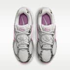 Nike V5 RNR Women's Shoes with Reflective Design Accents