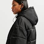 Chamarra con gorro Therma-FIT holgada para mujer Nike Sportswear Classic Puffer