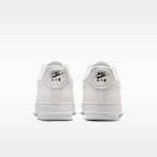 Γυναικεία παπούτσια Nike Air Force 1 '07