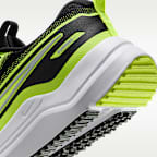 Nike Cosmic Runner Older Kids' Road Running Shoes