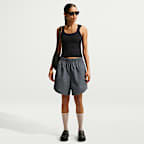 Shorts de tejido Woven de tiro medio oversized para mujer Nike Sportswear
