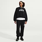 Nike Studio Fleece Medium Weight Women's Oversized Cropped Crew-Neck Sweatshirt