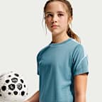 Nike Strike Parte de arriba de fútbol de manga corta Dri-FIT - Niño/a