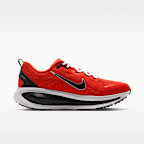 Tenis de correr en pavimento para hombre Nike College Vomero 18 (Oregon State)