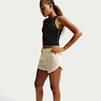 Nike One Shorts aus Webmaterial mit Futter (Damen)