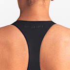 NikeSKIMS Matte Shine Mix One-Piece med T-rygg för kvinnor