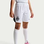 Inter Mailand 2026/27 Stadium Away Nike Dri-FIT Replika-Fußballshorts (ältere Kinder)
