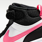 Nike Court Borough Mid 2-sko til mindre børn