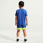나이키 리틀키즈 축구 그래픽 티셔츠 앤 쇼츠 세트
