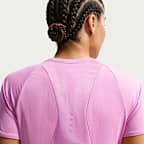 Playera de correr de manga corta Dri-FIT para mujer Nike Swift