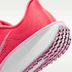 Tenis de correr en pavimento para mujer Nike Quest 6