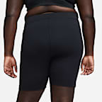 Shorts de ciclismo de tiro alto de 20 cm para mujer (talla grande) Nike Sportswear Classic