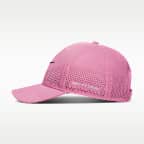 Gorra Swoosh con estructura Nike Dri-FIT ADV Club