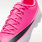 Tacos de futbol para terrenos múltiples de corte low Nike Mercurial Vapor 17 Club