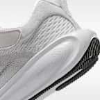 Nike Stellar Ride Little Kids' Shoes